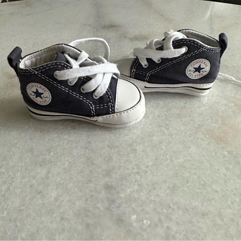 Converse crib shoes